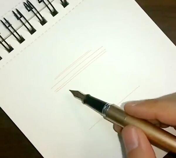 عکس نقاشی دخترانه خیلی قشنگ