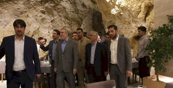 عکس رستوران باکویه شیراز