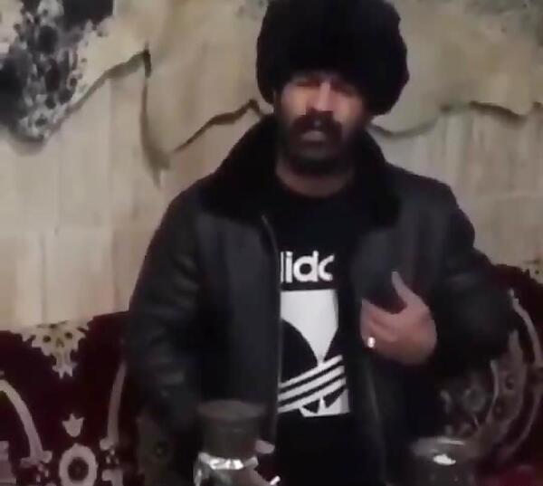 عکس کلاه پشمی وحید مرادی
