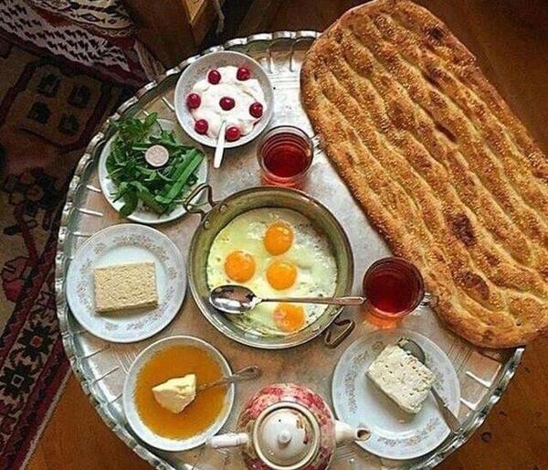 عکس رستوران سه کاج اصفهان