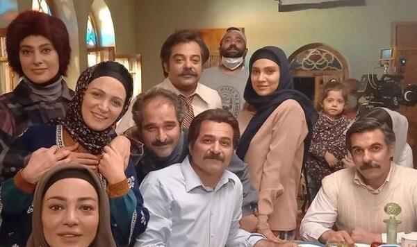 عکس کلبه ای در مه