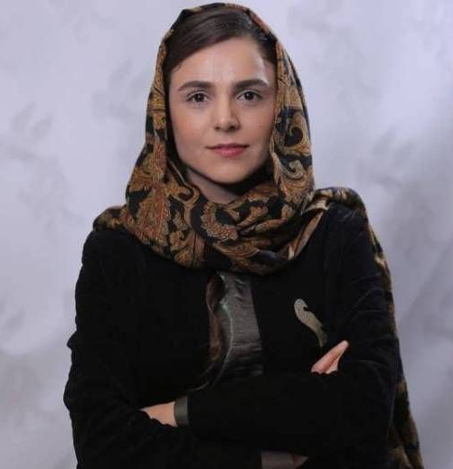 عکس کلبه ای در مه