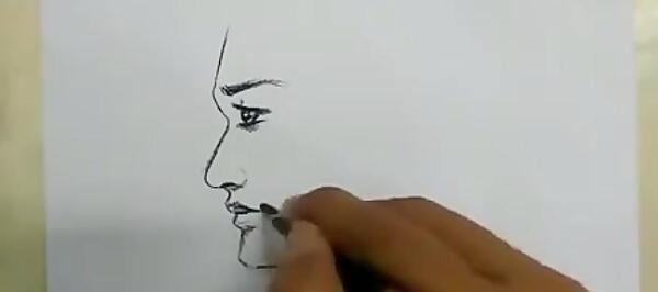 عکس نقاشی ساده با زغال