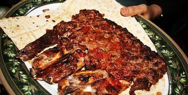 عکس رستوران طاق بستان کرمانشاه
