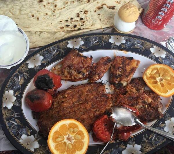 عکس رستوران طاق بستان کرمانشاه