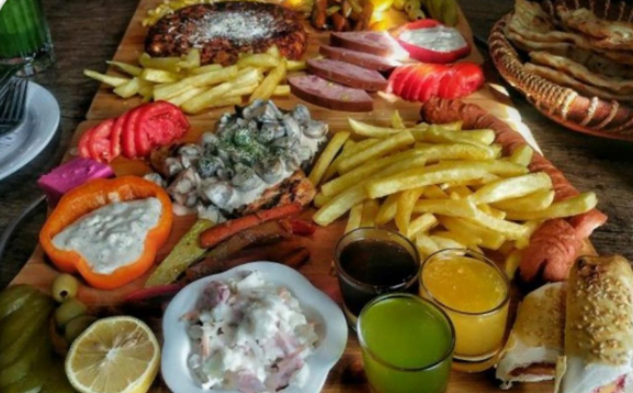 عکس رستوران قلعه رشت