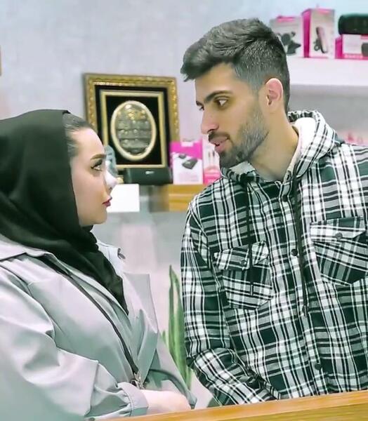 عکس همسر مستر چشمک