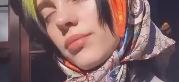 عکس بیلی ایلیش با روسری