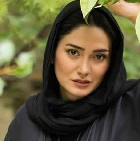 عکس مادر مینا وحید