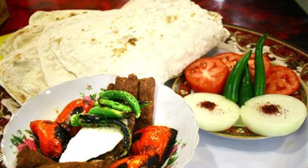 عکس رستوران گل سرخ در اردبیل