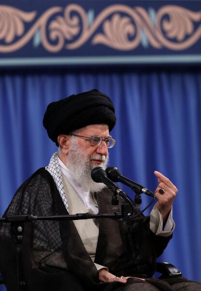 عکس نوشته حضرت آیت الله خامنه ای