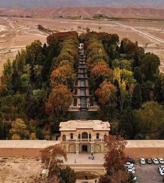 عکس باغ کویر