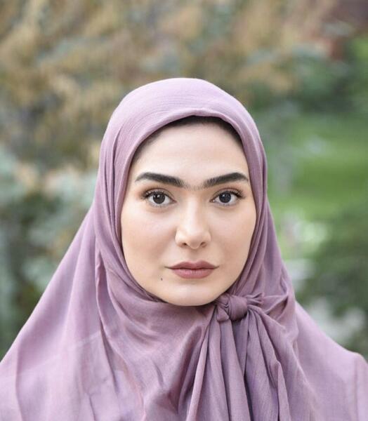عکس مینا وحید قبل از عمل بینی