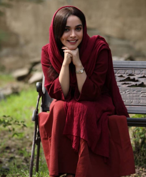 عکس سارا باقری و مینا وحید