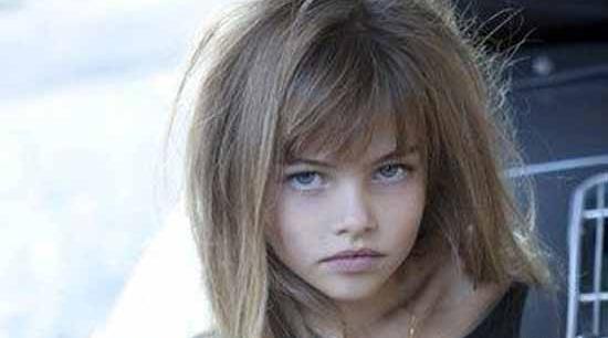عکس نوشته دختر چشم آبی