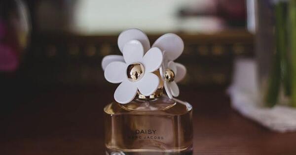 عکس نوشته عطر جدایی میاره