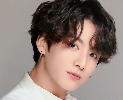 عکس های آیو و جونگ کوک