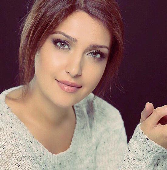 عکس زن خواننده زیبا