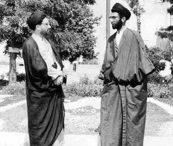 عکس رهبر در جوانی