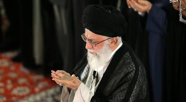 عکس رهبر نماز