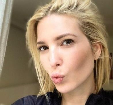 عکس نوشته دختر بدون آرایش