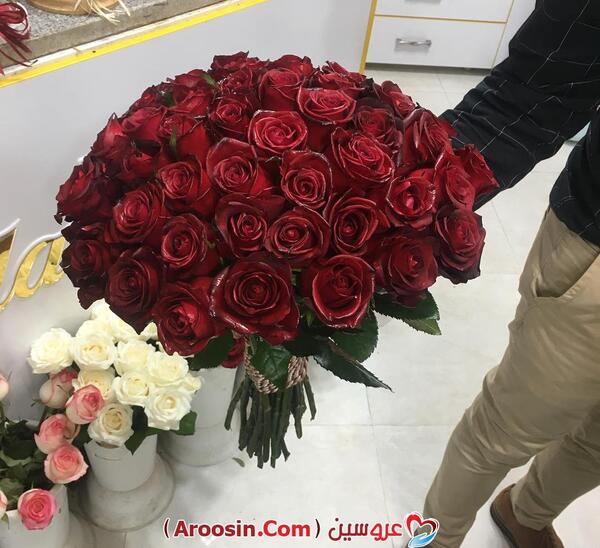عکس دسته گل رز قرمز طبیعی