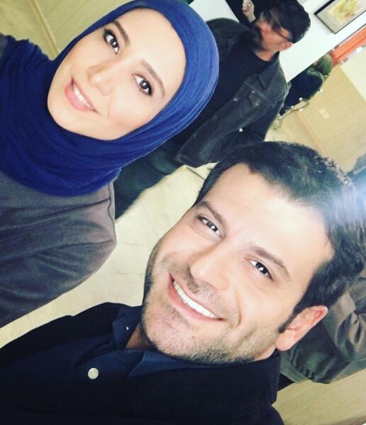عکس روزبه حصاری با خواهرش