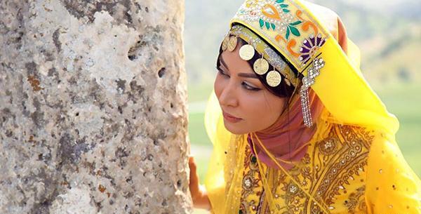 عکس نوشته با لباس محلی
