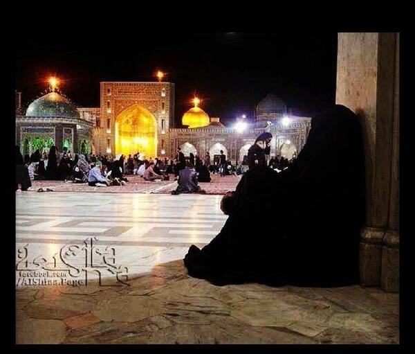 عکس نوشته گاهی دلم یک جای دنج میخواهد