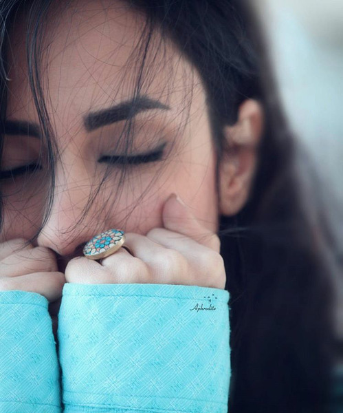 عکس نوشته باید عاشق باشی تا بفهمی