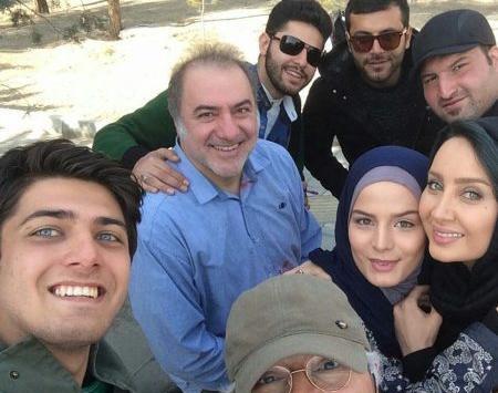 عکس روزبه حصاری و پدرش