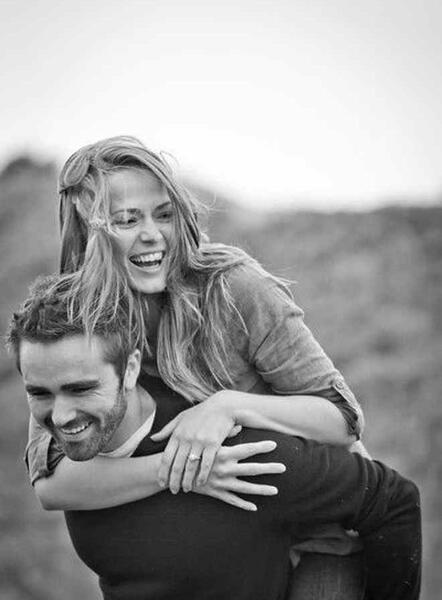 عکس تصویر زمینه گوشی عاشقانه مشکی
