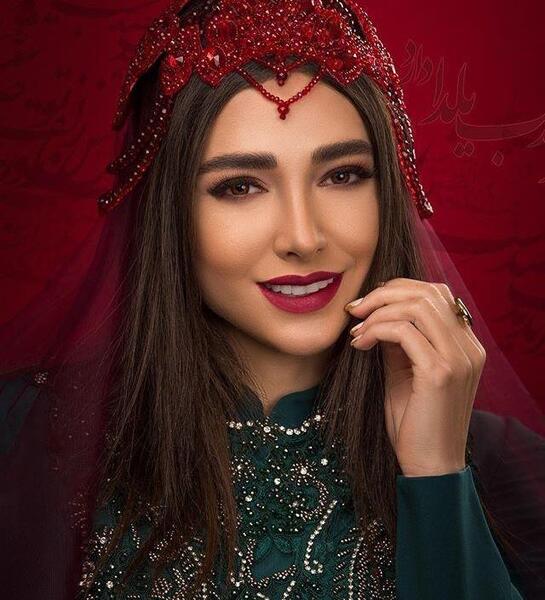 عکس لباس شب یلدا عروس