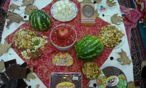 عکس شب یلدا تزیین میوه