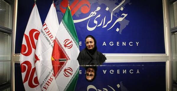 عکس نوشته گاهی تنها ماندن بهای آدم ماندن است