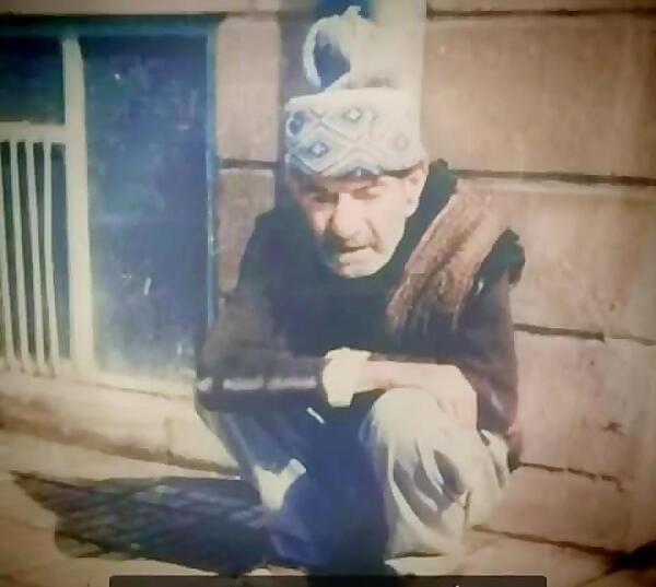 عکس نوشته پیرمو گاهی دلم یاد جوانی میکند