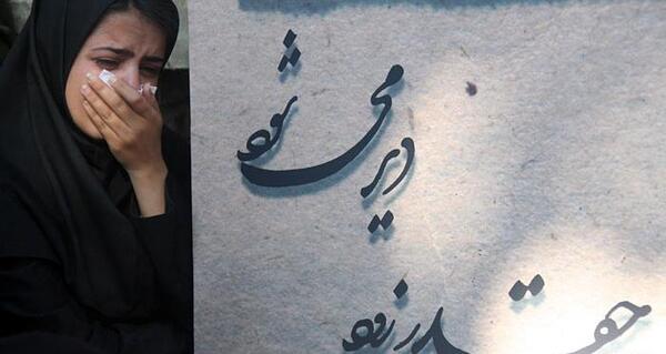 عکس نوشته گاهی چقدر زود دیر میشود