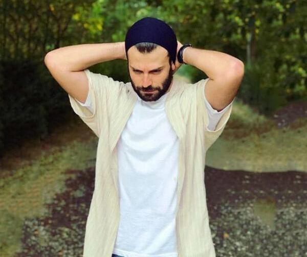 عکس روزبه حصاری برای پروفایل