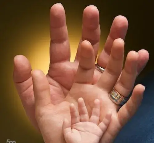 عکس نوشته منو تو ثمره عشقمون