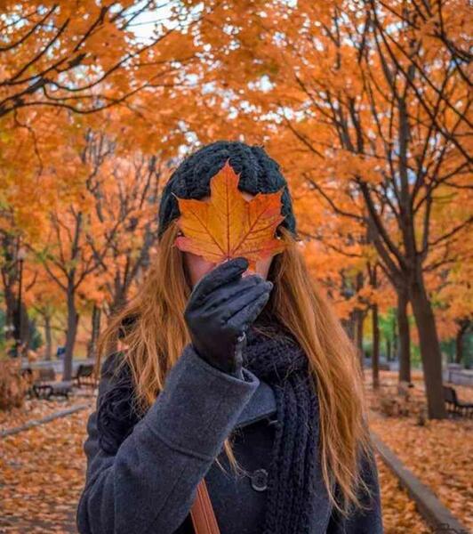 عکس زن زیبا در پاییز
