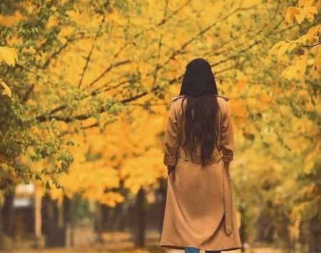 عکس زن زیبا در پاییز