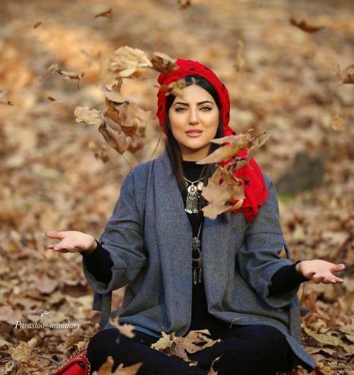عکس شب یلدا زن