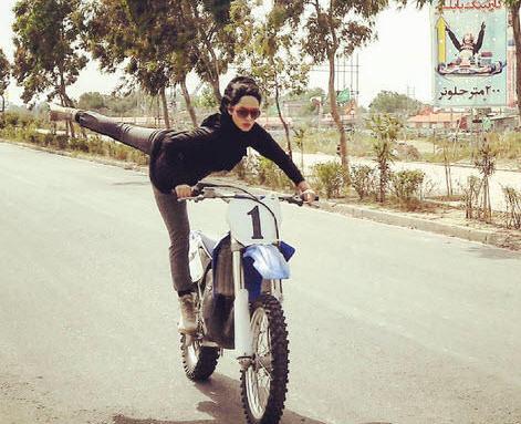 عکس دختر موتور سوار