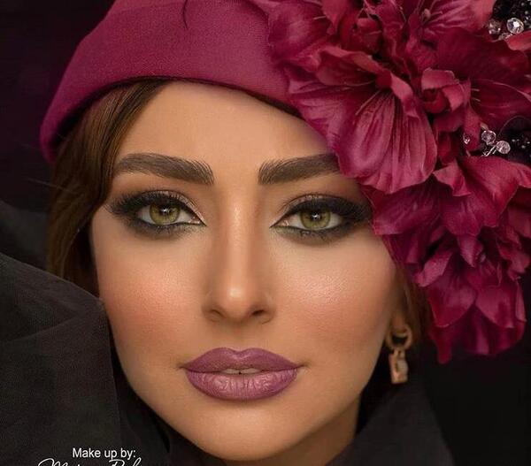 عکس زنان زیبا با آرایش غلیظ