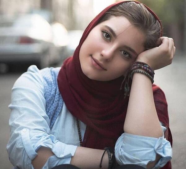 عکس زن زیبا و ساده