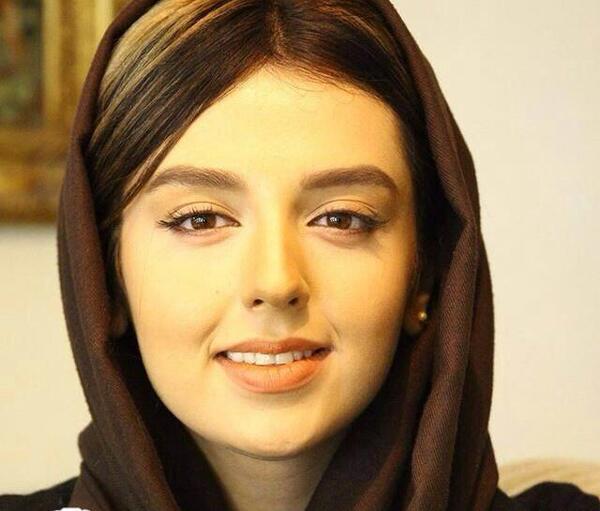 عکس خواننده زن نازنین