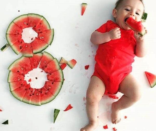 عکس شب یلدا نوزاد پسر
