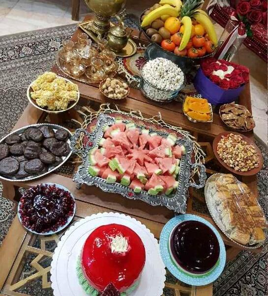 عکس شب یلدا میز