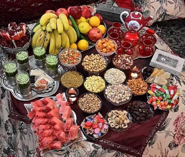 عکس شب یلدا میز