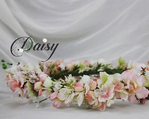 عکس تاج گل طبیعی عروس